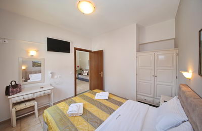 Room 5 (Studio)