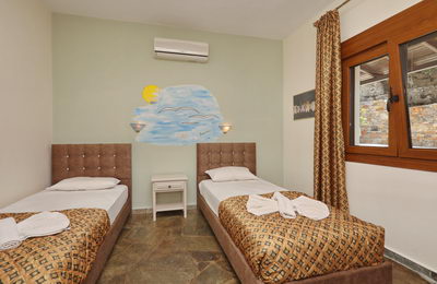 Room 2 (Apartment)
