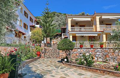 Niki Studios & Apartments in Skopelos