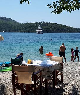 Skopelos Restaurant Linarakia in Panormos